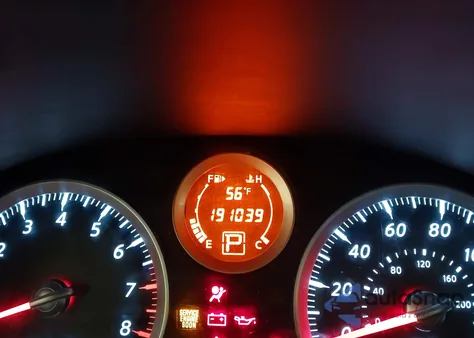 2010 Nissan Sentra 2.0Sr z USA, uszkodzony, nr VIN 3N1AB6AP7AL676384